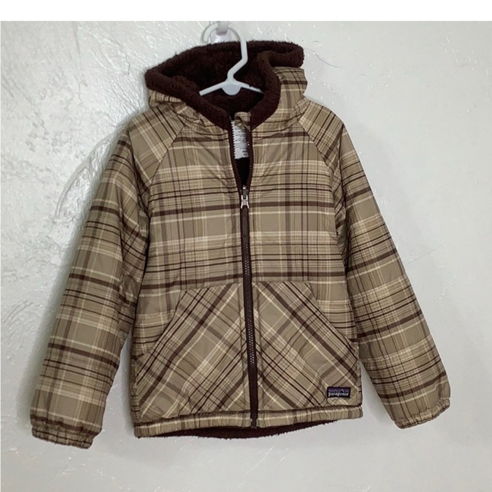 Patagonia hooded plaid full zipper puffer jacket kids size 5 T EUC
